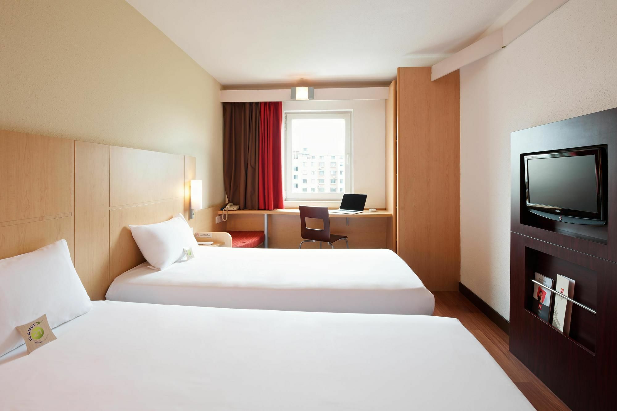 Ibis Wuxi Hi Tech Hotel ภายนอก รูปภาพ