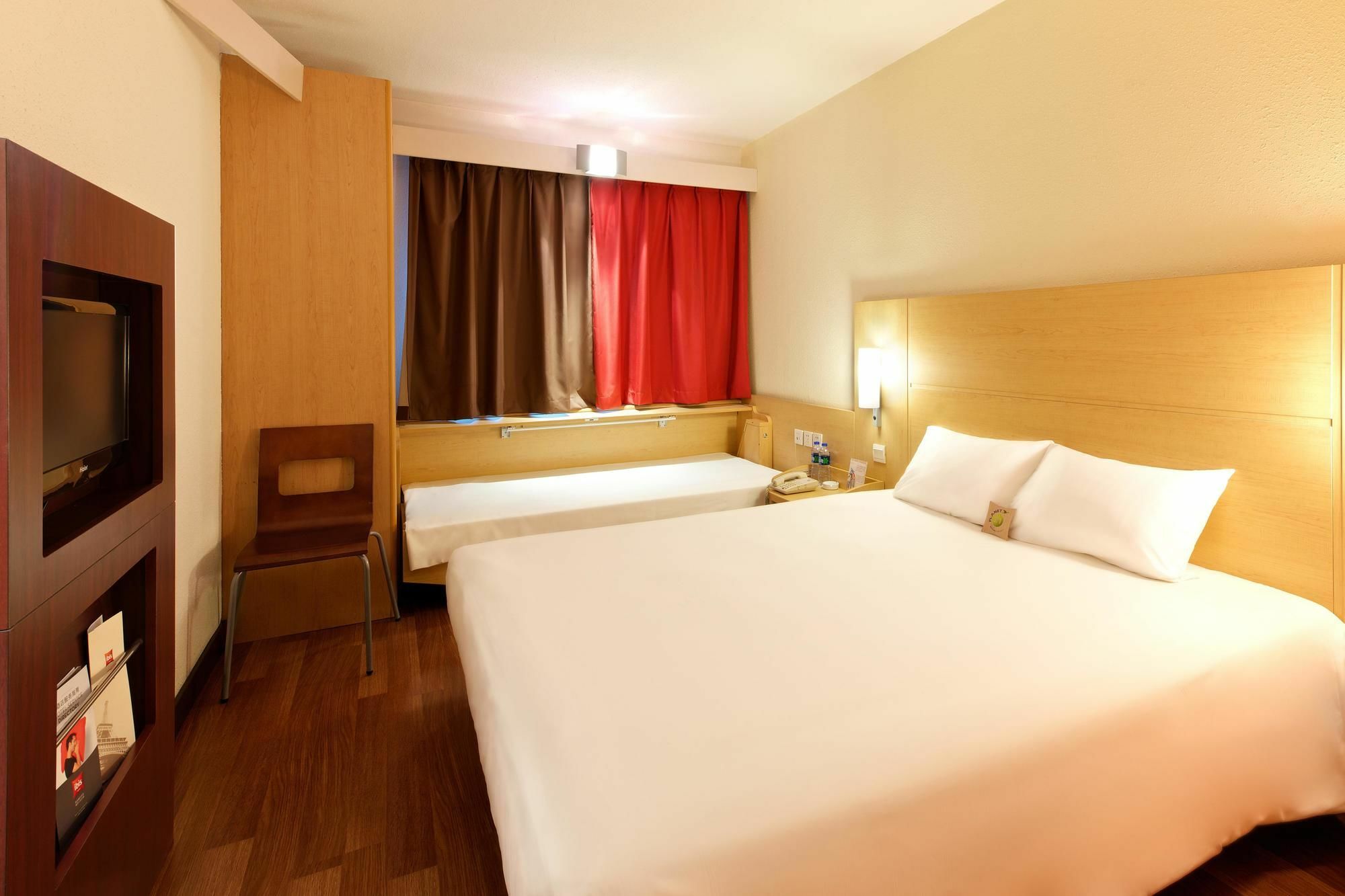 Ibis Wuxi Hi Tech Hotel ภายนอก รูปภาพ